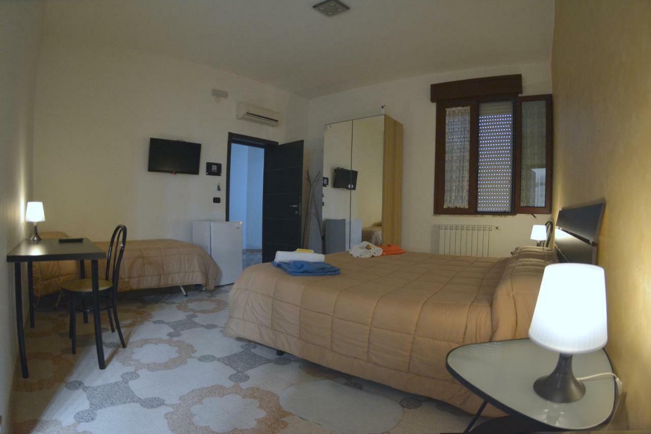 Bed & Breakfast "Mazzini" Leverano Luaran gambar